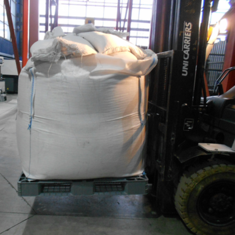 Поддон перфорированный пластиковый 1050х1050х120 на 3-х полозьях серый. (02.111.91)